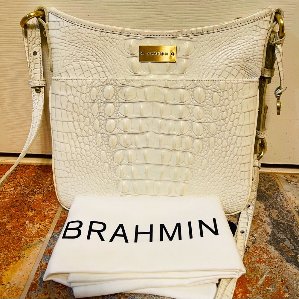 VINTAGE BRAHMIN JODY WHITE IVORY MELBOURNE GENUINE LEATHER CROSSBODY BAG!!